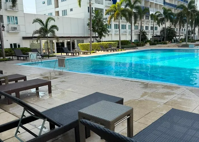 Sea Residences-legit Staycation Near Moa, Naia And Smx Apartahotel *