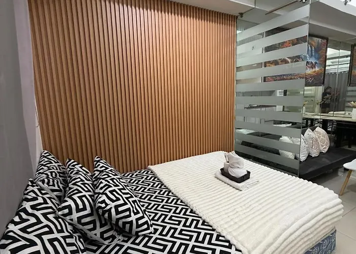 Sea Residences-legit Staycation Near Moa, Naia And Smx Apartahotel Manila